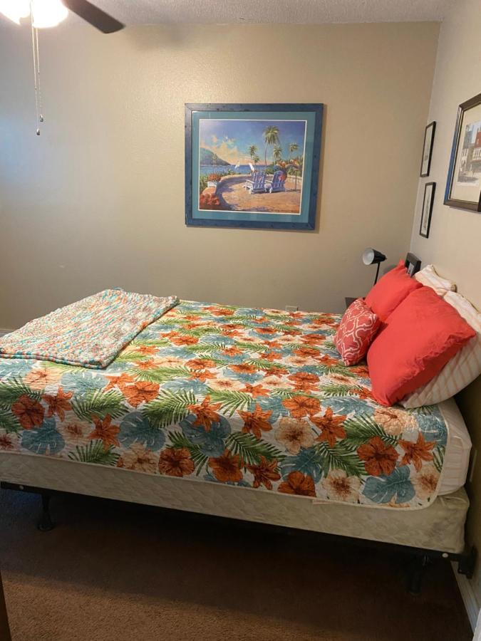 Cozy Riverfront House Sleeps 6 With Washer & Dryer Waveland Exterior photo