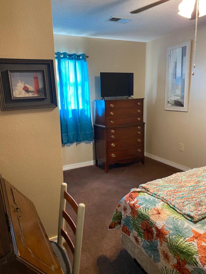 Cozy Riverfront House Sleeps 6 With Washer & Dryer Waveland Exterior photo