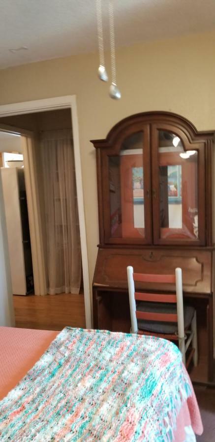 Cozy Riverfront House Sleeps 6 With Washer & Dryer Waveland Exterior photo